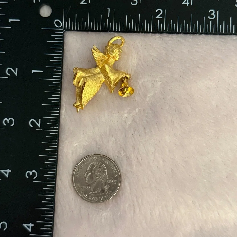 Vintage Signed Robyn Rush Angel‎ Brooch with Bell Next Day Shipping